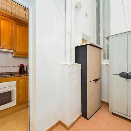 Con Aparcamiento Cerca Del Mar En *